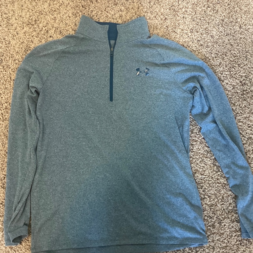 Blue Under Armor heat gear shirt mens small